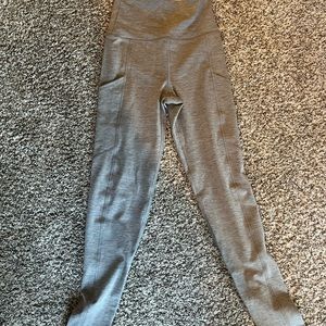 American eagle everything pocket leggings